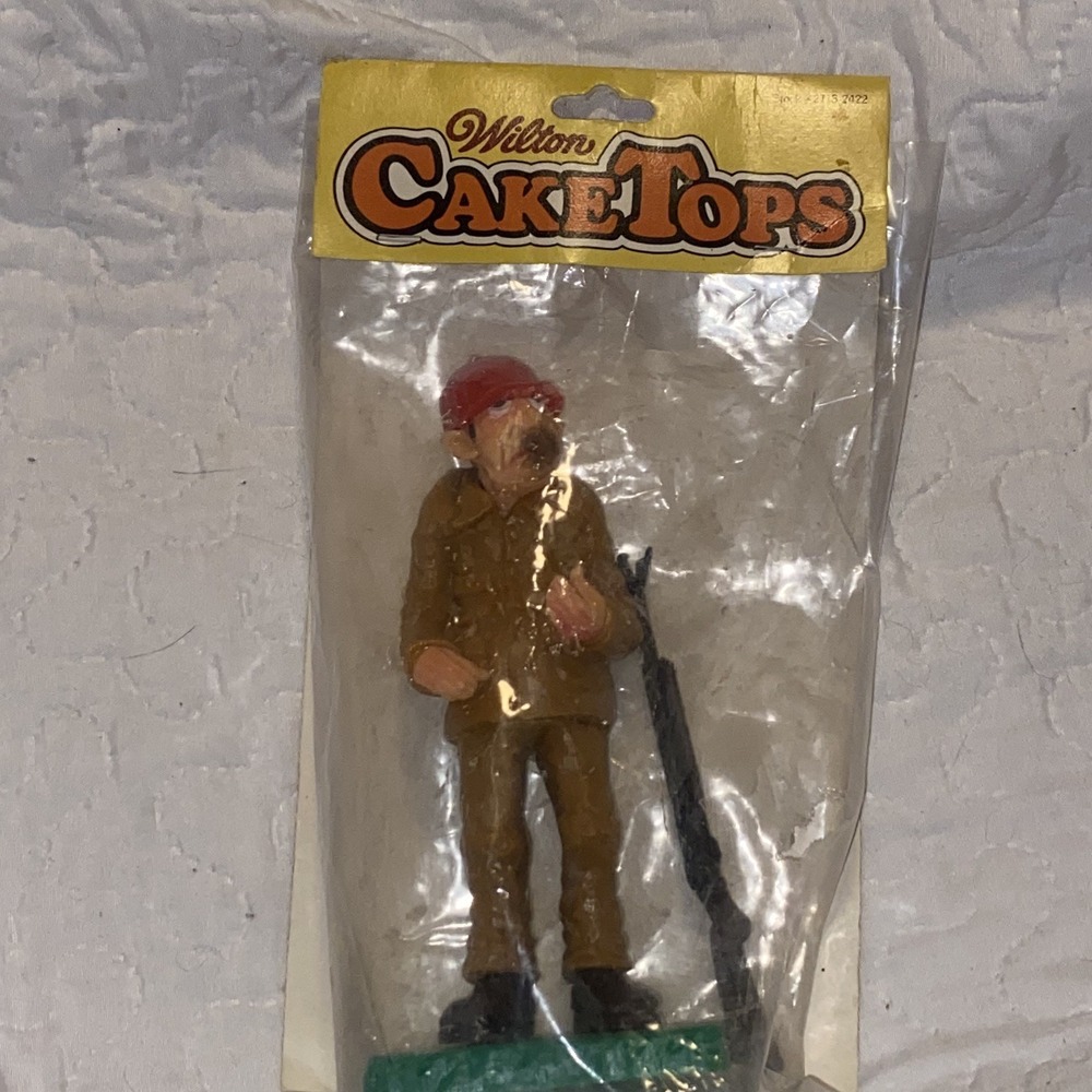 Vintage Wilton Cake Tops 6 Inch Sharp Shooter New 1979